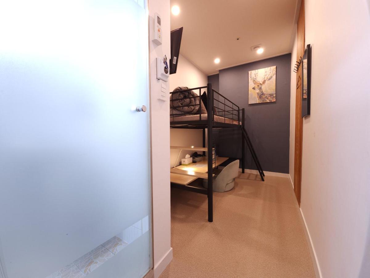 Oyo Hostel Myeongdong 3 Сеул Экстерьер фото