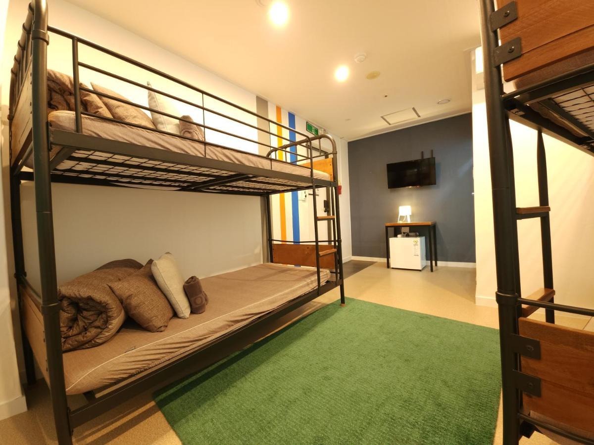 Oyo Hostel Myeongdong 3 Сеул Экстерьер фото