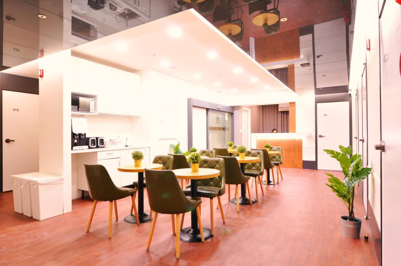 Oyo Hostel Myeongdong 3 Сеул Экстерьер фото